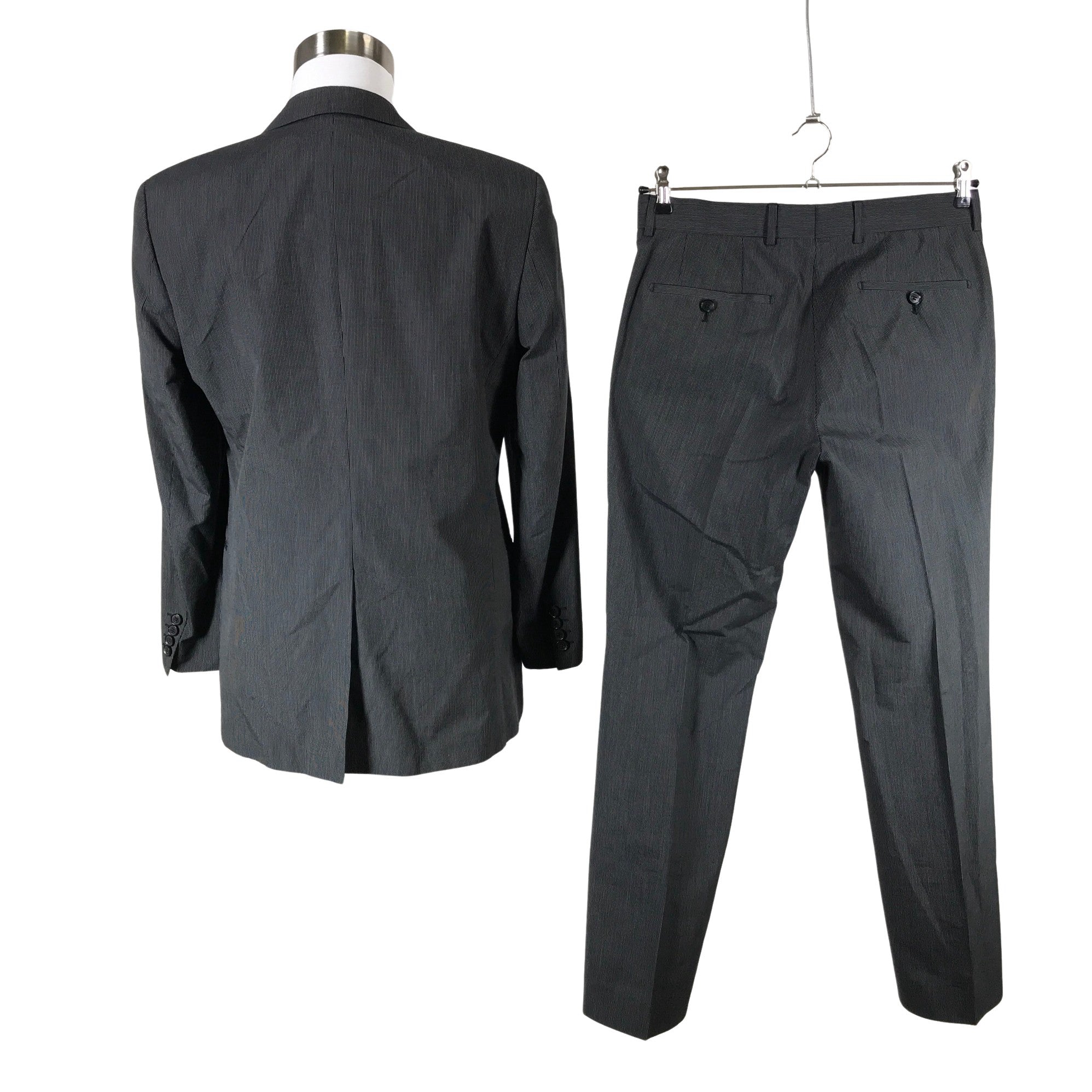 Men's Hugo Boss Suit, size S (Grey) | Emmy