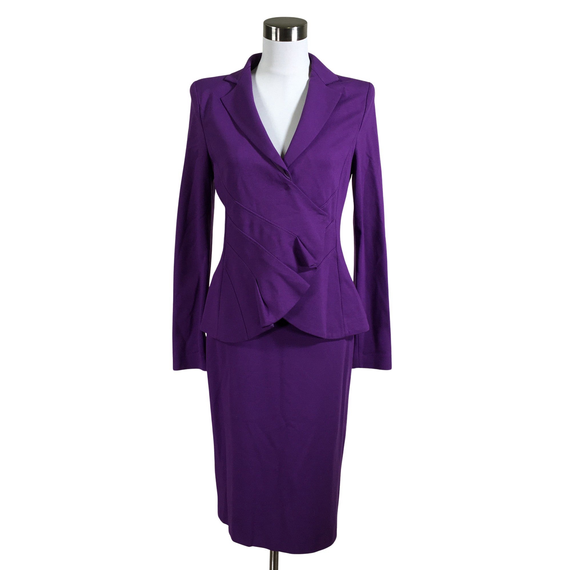 Women s Armani Collezioni Suit set size 38 Purple Emmy