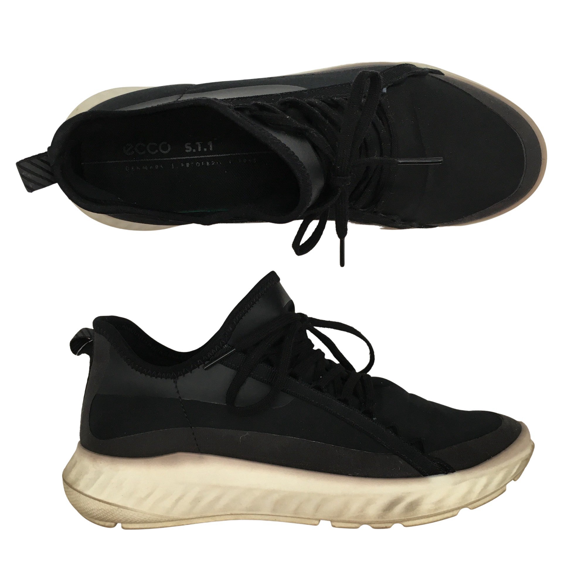 Women's Ecco Sneakers, size 38 (Black) Emmy