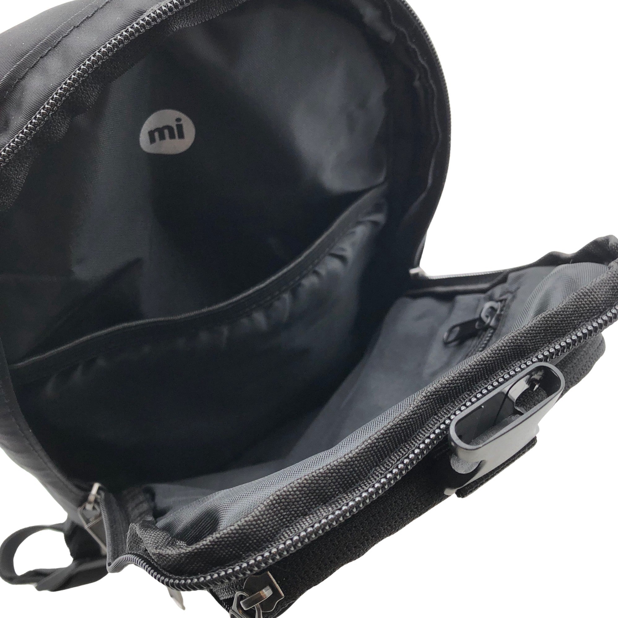 Mi pac store black leather backpack