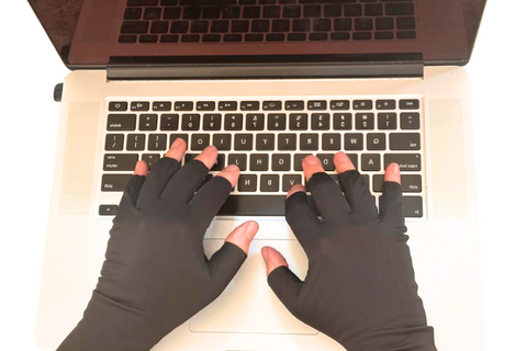 High-performce sweat protection. Fingerless gloves to help you complete the report in time confidently.