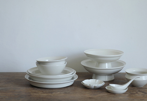 White ceramic plate set