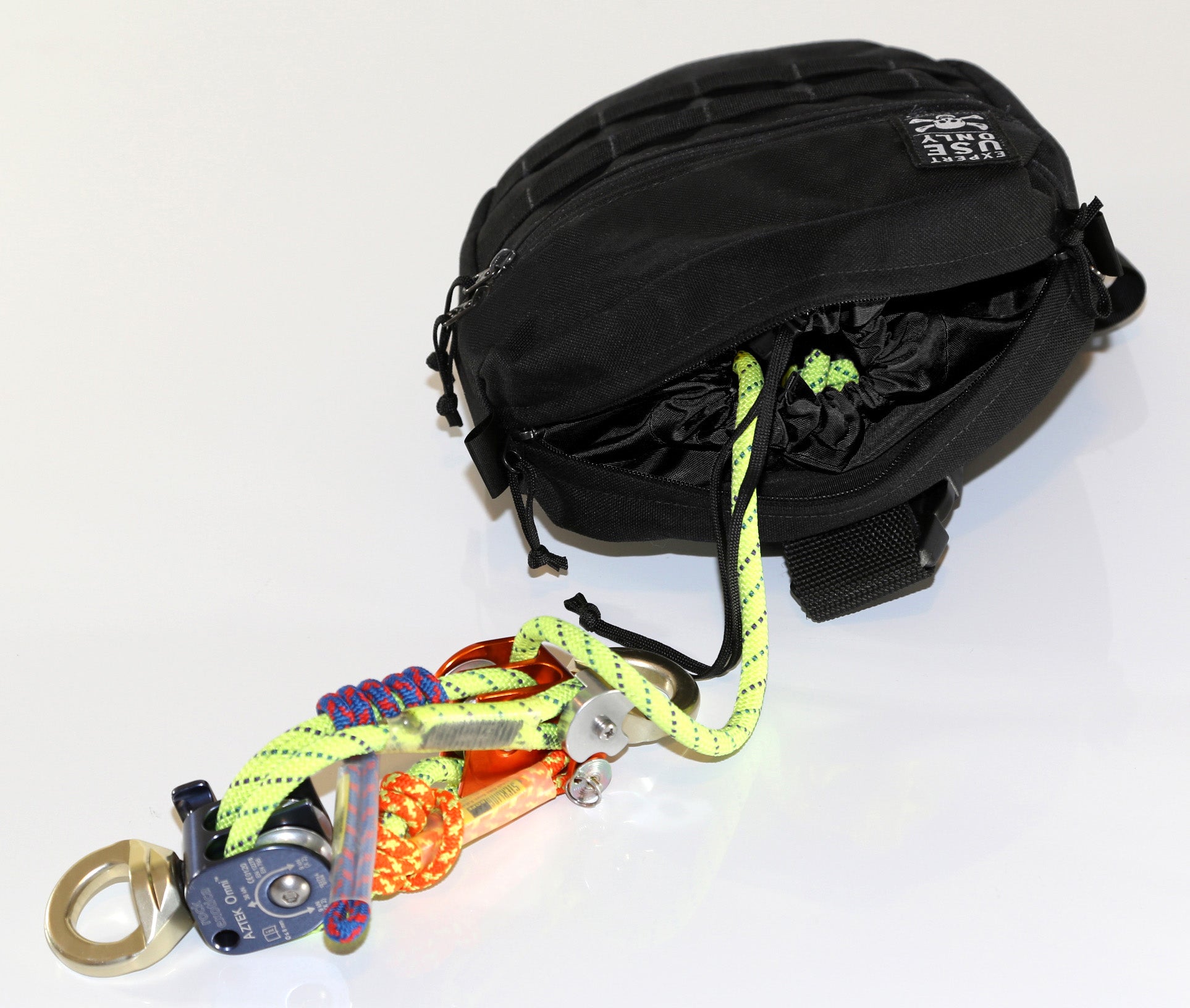 Self-Warming Hiking Gear : Omni-Heat Backpack
