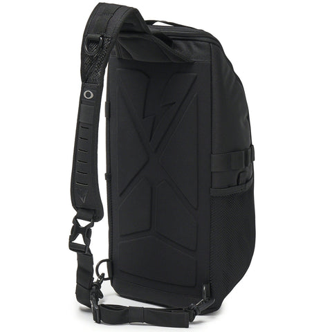 oakley sling bag extractor