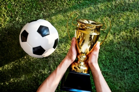 winning-trophy-football