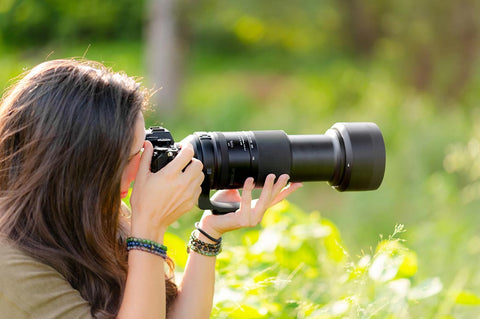 Comfortable handheld shooting with full-frame 500mm lens