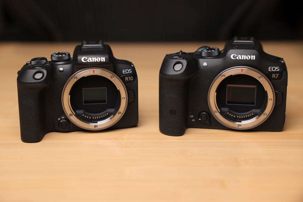 Canon EOS R7 vs R10 Front view