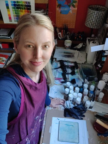 Image of Maren Oates Artist in her studio