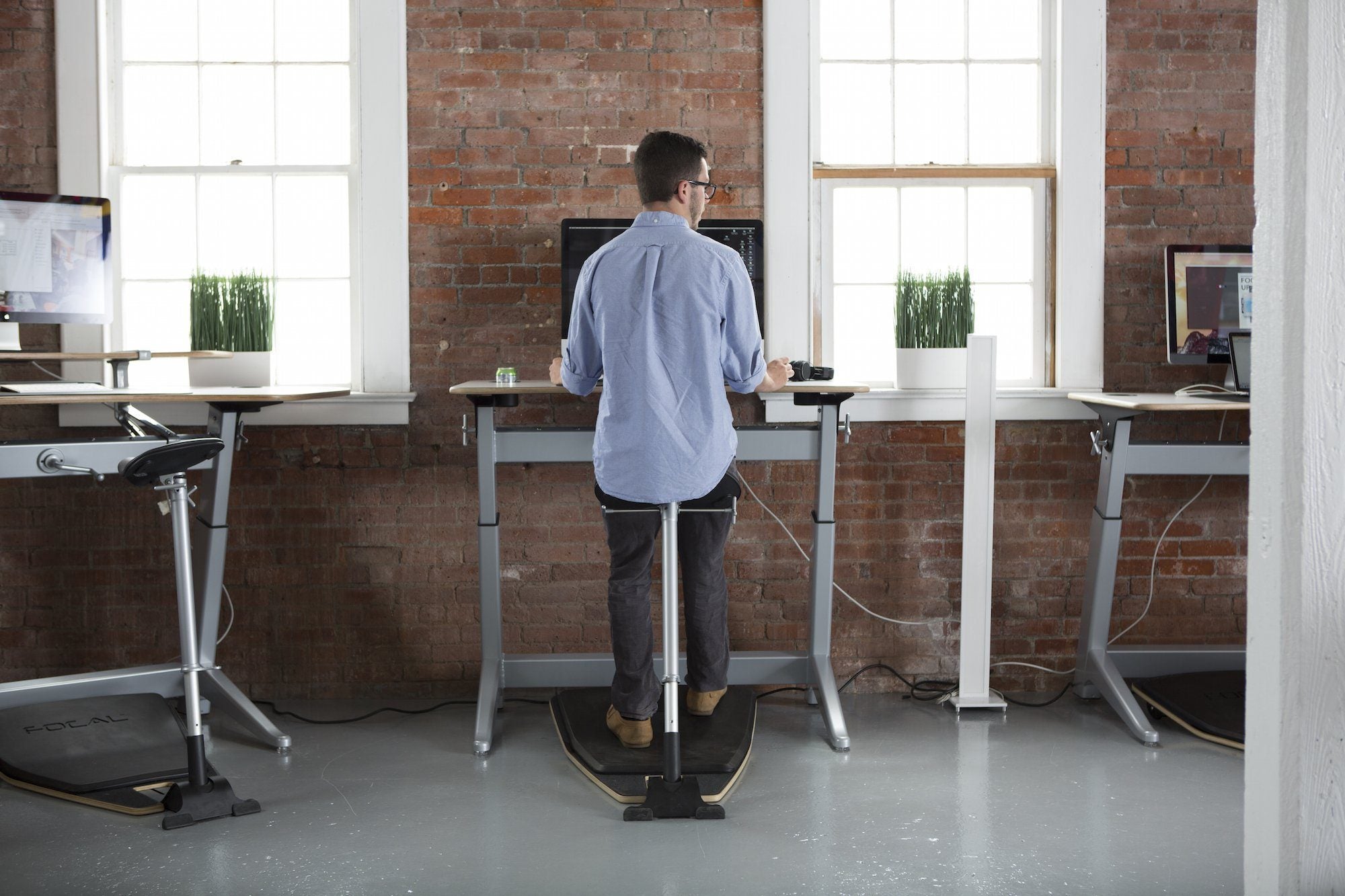 Focal Locus Standing Desk By Safco From Fitneff United States