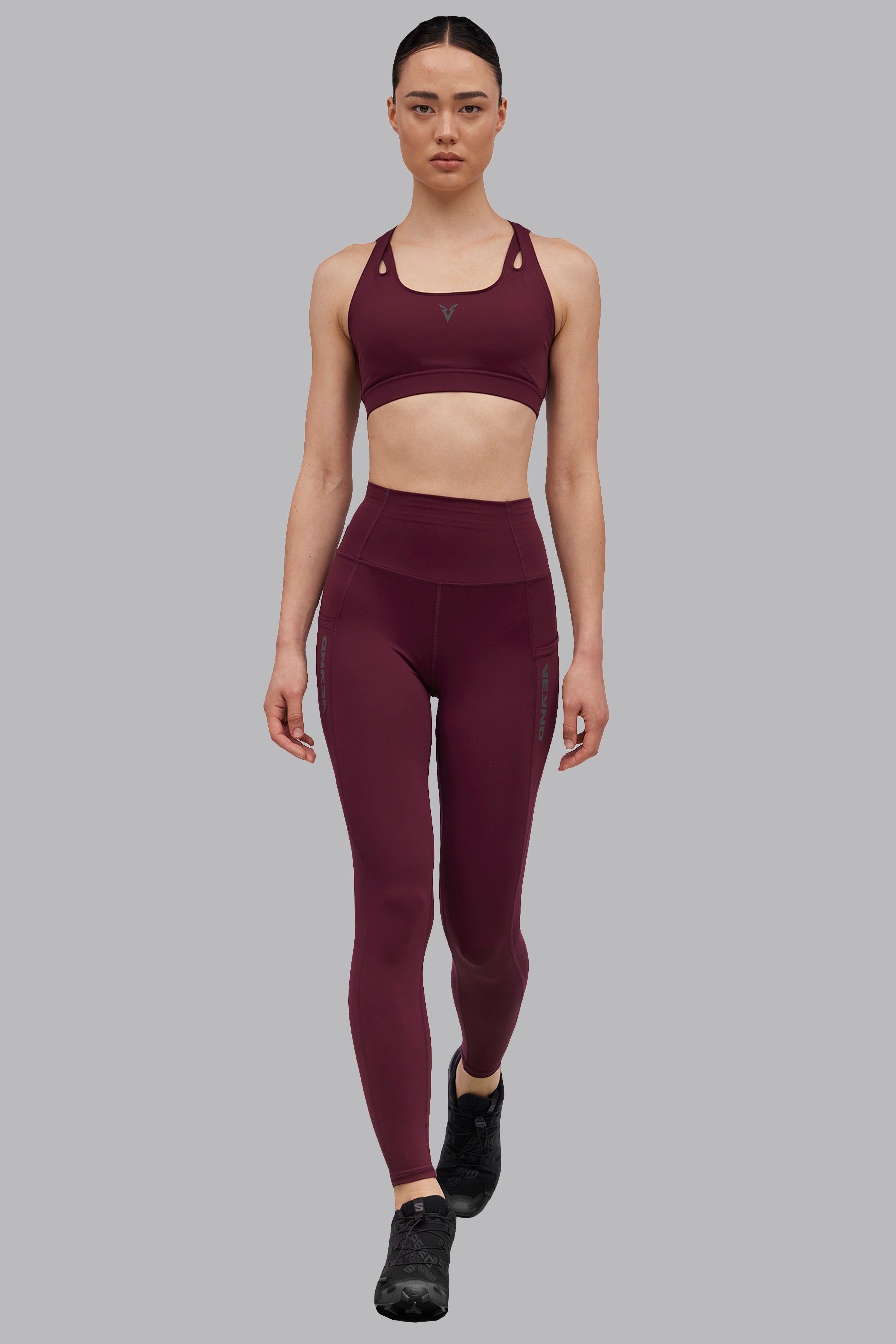 Cut Out Sports Bra - Burgundy