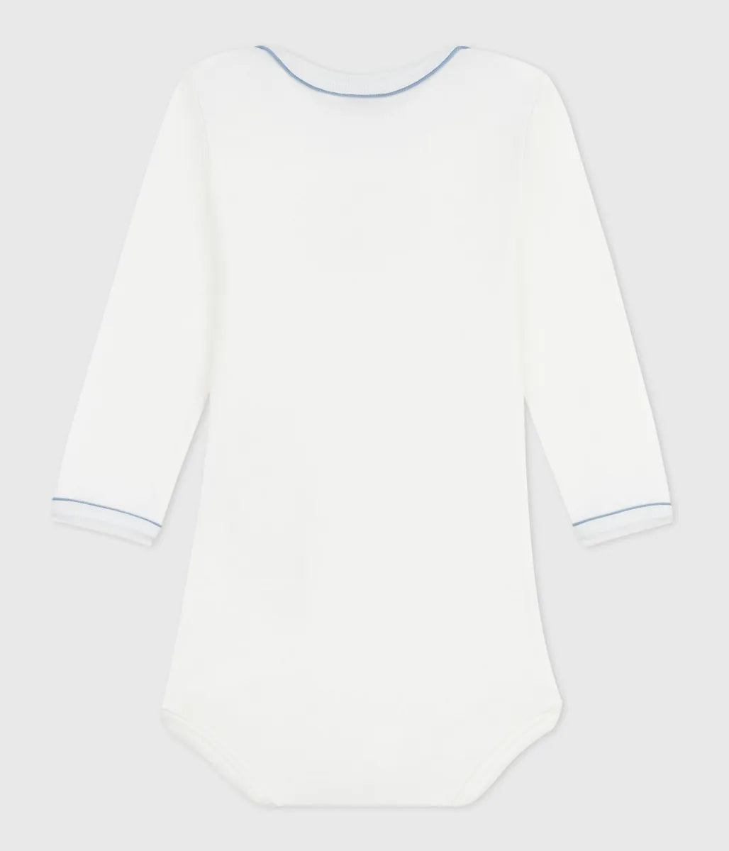 https://cdn.shopify.com/s/files/1/0750/6064/2079/files/A0EOB02D.webp?v=1751958843