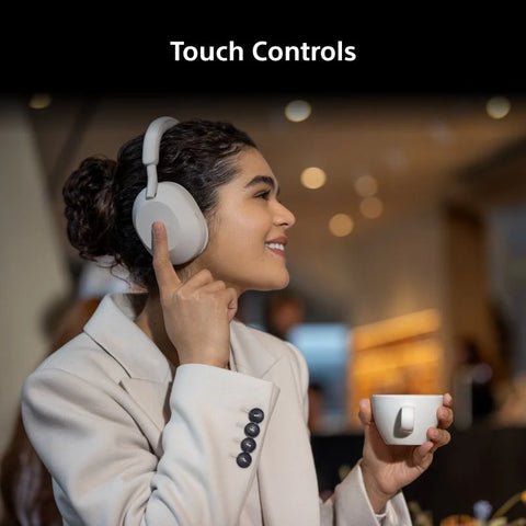 Pause, play, skip tracks, control volume, activate your voice assistant, and answer phone calls with touch control