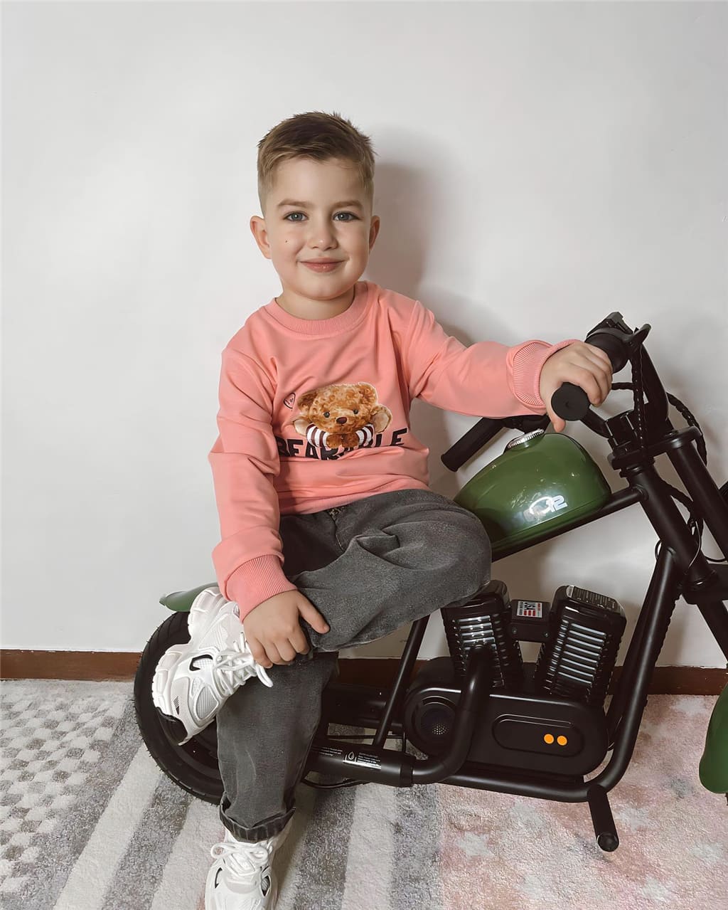 Kids Electric Motorcycle With Training Wheels | HYPER GOGO