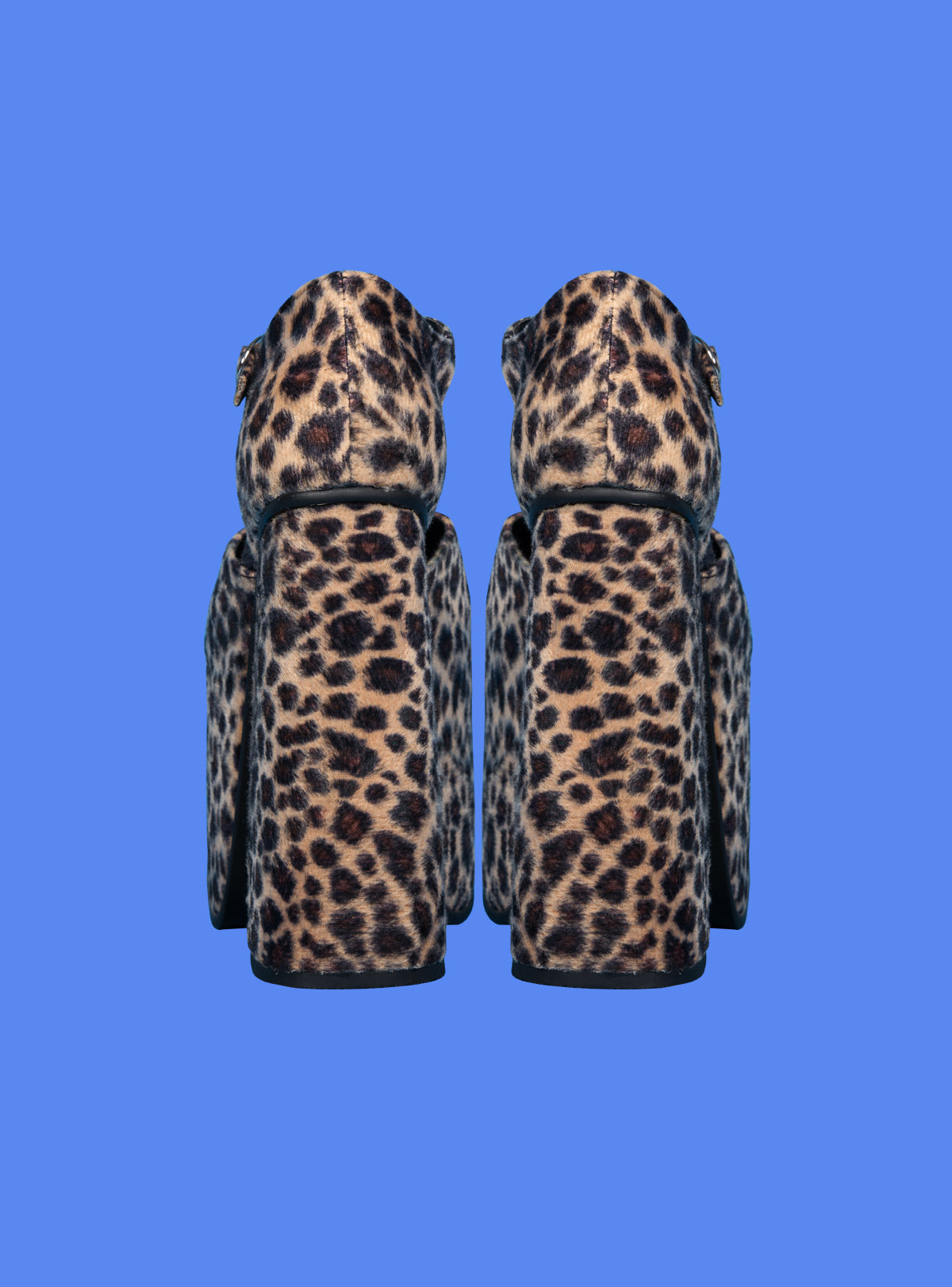 unif stace platform leopard