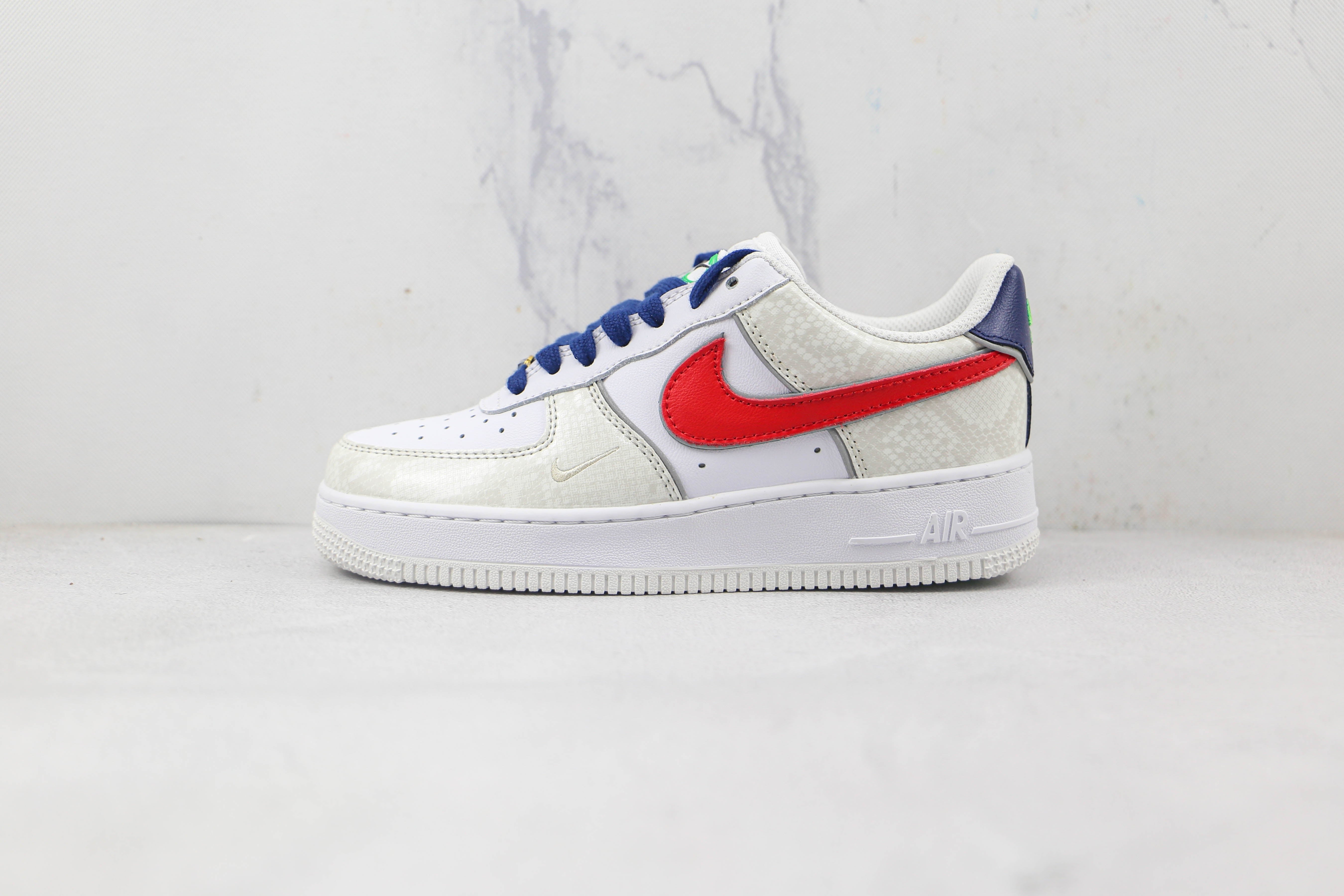 Nike Air Force 1 07 LX Just Do It White University Red Snakeskin