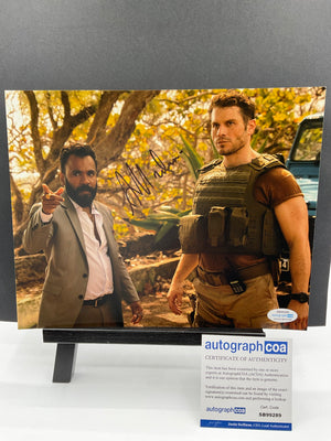 Andy McQueen Outer Banks signed 8x10 ACOA - mrmemento