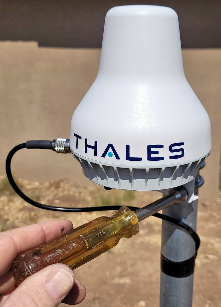 Thales MissionLINK Certus 200 Iridium antenna system