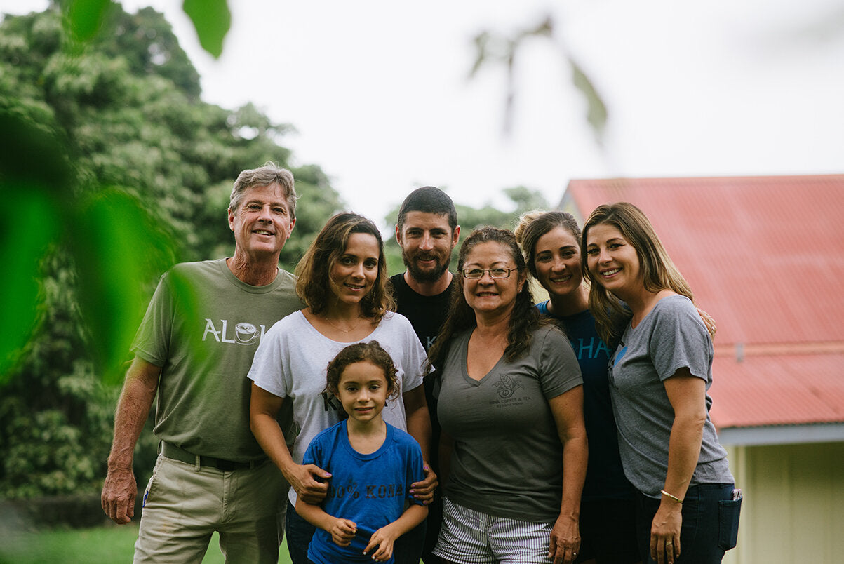 The Bolton Family from left to right- Dan, Zulay, Zadie, Danny, Janet, Kirstina, Malia. PHOTO: Blake Wisz