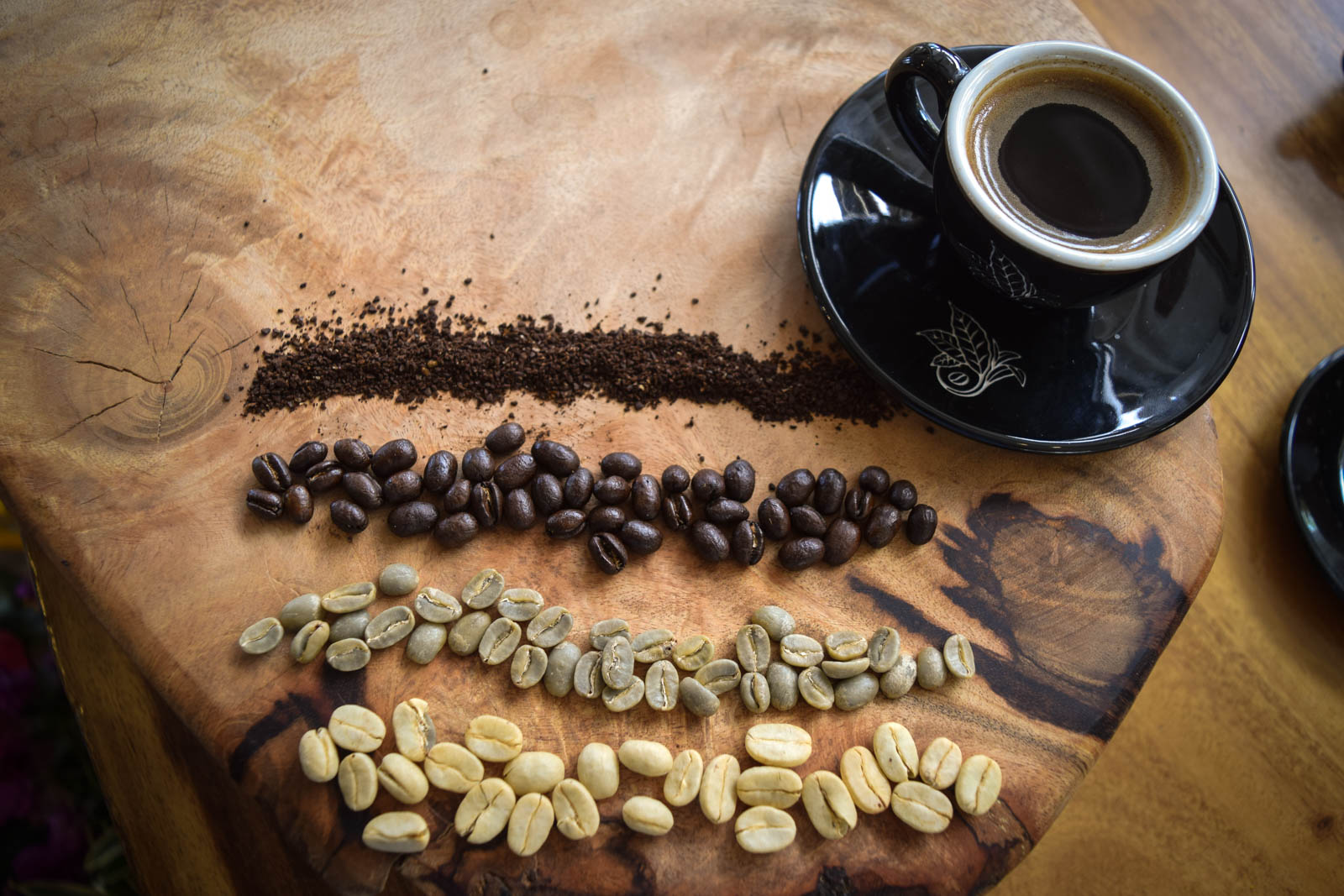 Honeywash, green, peaberry, and round medium roast 100% Kona coffee.&nbsp; PHOTO: Dayva Keolanui