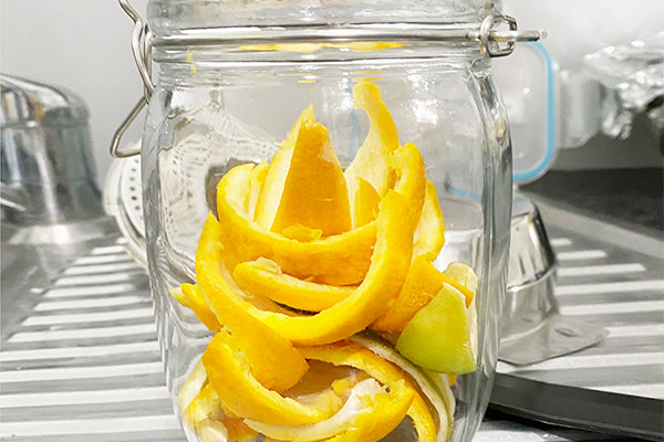 Lemon citrus peel homemade, organic cleaning spray recipe