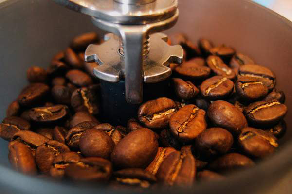 Coffee Beans Grinding Machine  Nespresso Capsules Filling Sealing Machine,  KCups Filling Sealing Machine, Coffee Capsules Filling Sealing Machine