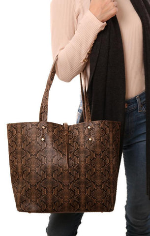 SACS A MAIN CUIR VEGAN SERPENT NOIR TAN GRAND SAC CABAS