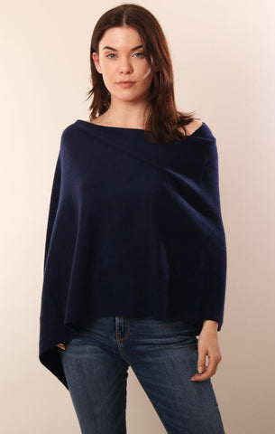 TOPPERS EN CACHEMIRE TOPPER PONCHO EN TRICOT DOUX SUPERPOSÉ MARINE