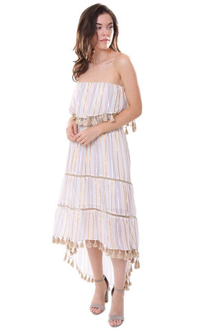 Saylor habille la robe d'été sans bretelles à rayures multicolores arc-en-ciel et à franges