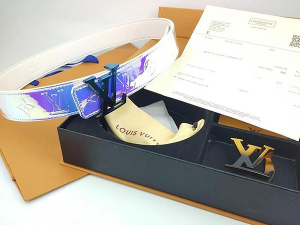 Louis Vuitton LV Hot Sale Men's and Women's Leather Gradient Belt Double Letter Buckle Tempe