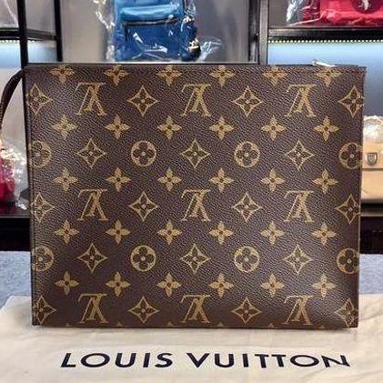 Louis Vuitton LV Women Men's Makeup Bags Handbag Business Bag