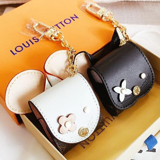 Louis Vuitton LV & Mickey Mouse New Fashion Monogram Print L