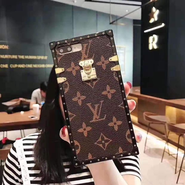 Louis Vuitton LV Fashion iPhone Phone Cover Case For iPhone Phone Cover Case For iphone 7 7plus 8 8p