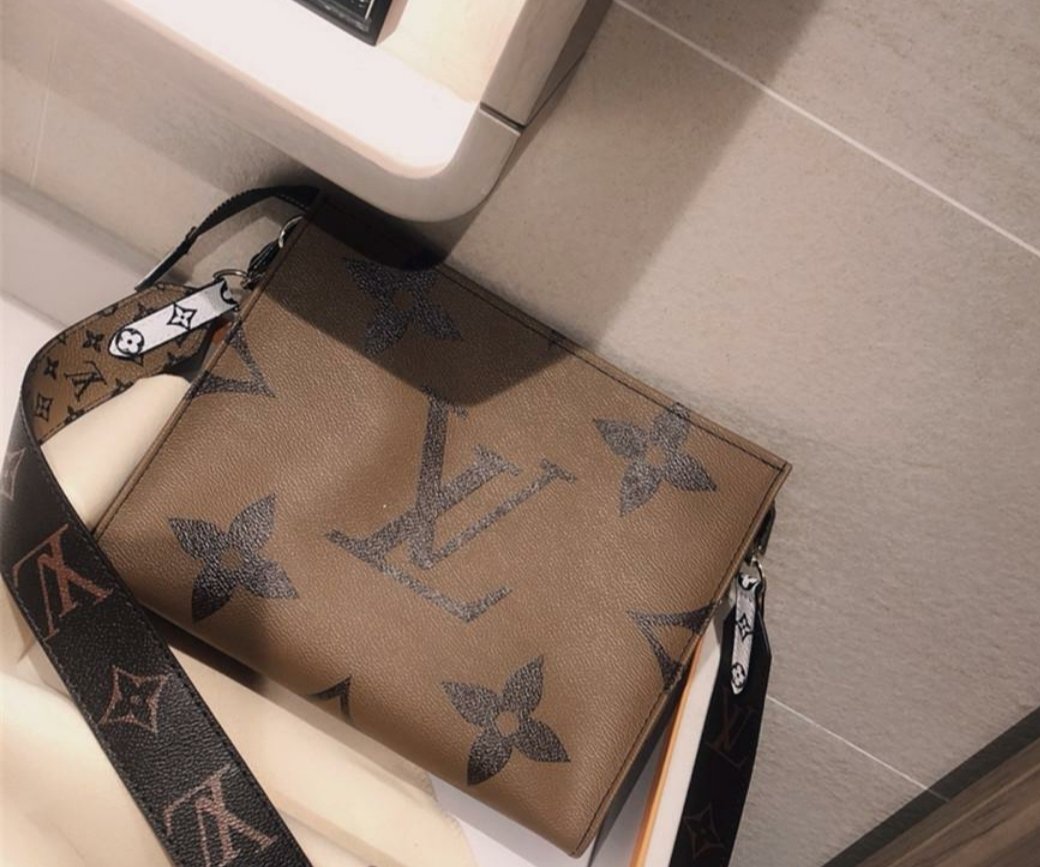 Louis Vuitton Handbag Crossbody Satchel LV Crossbody