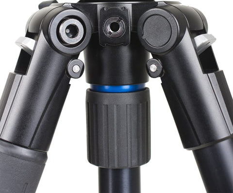 Slik Pro tripod body and leg joint