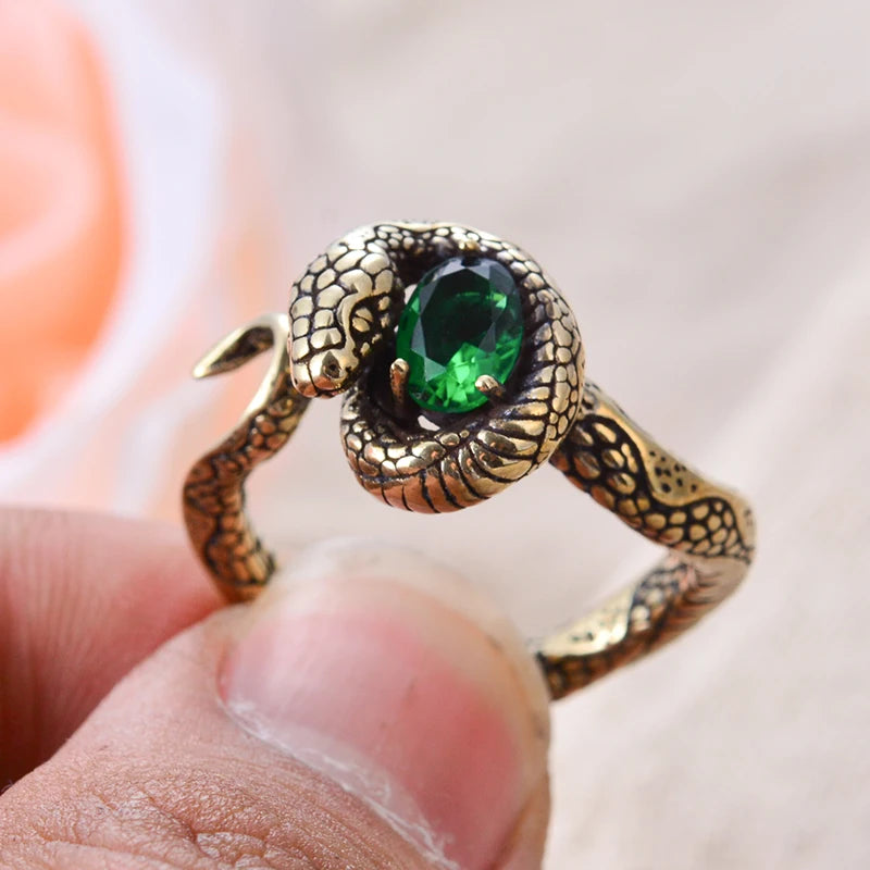 Unisex Snake Ring with Green Crystal - Image 3