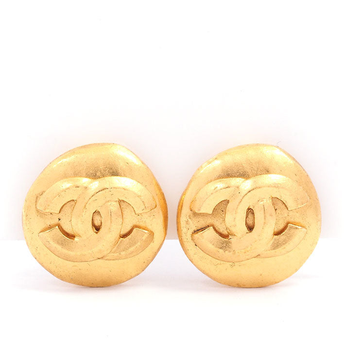 Vintage Chanel Earrings Coco Chanel CC Logo Rope Texture Round Clip On –  Timeless Vintage Company