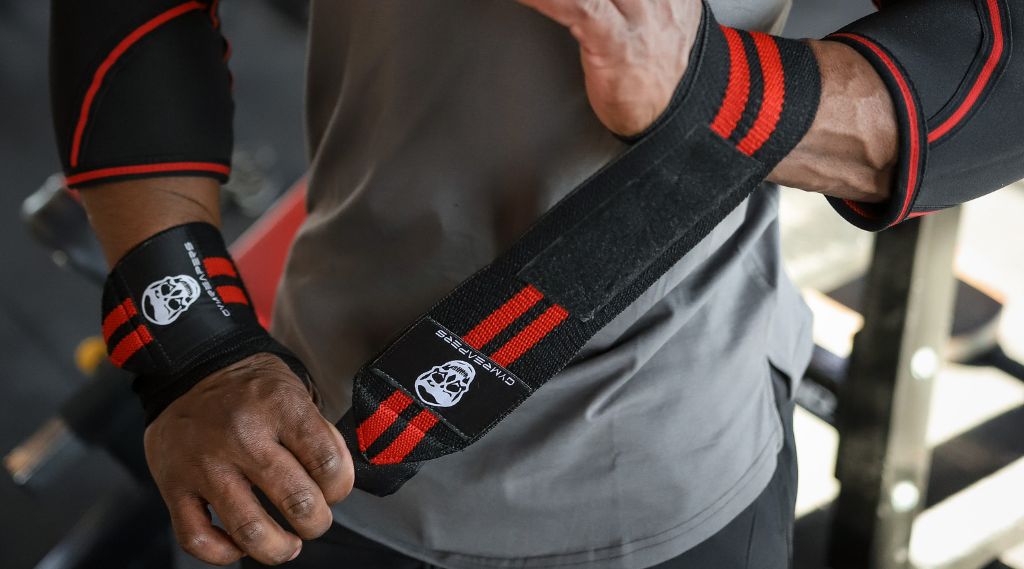 how to wear wrist wraps for squats
