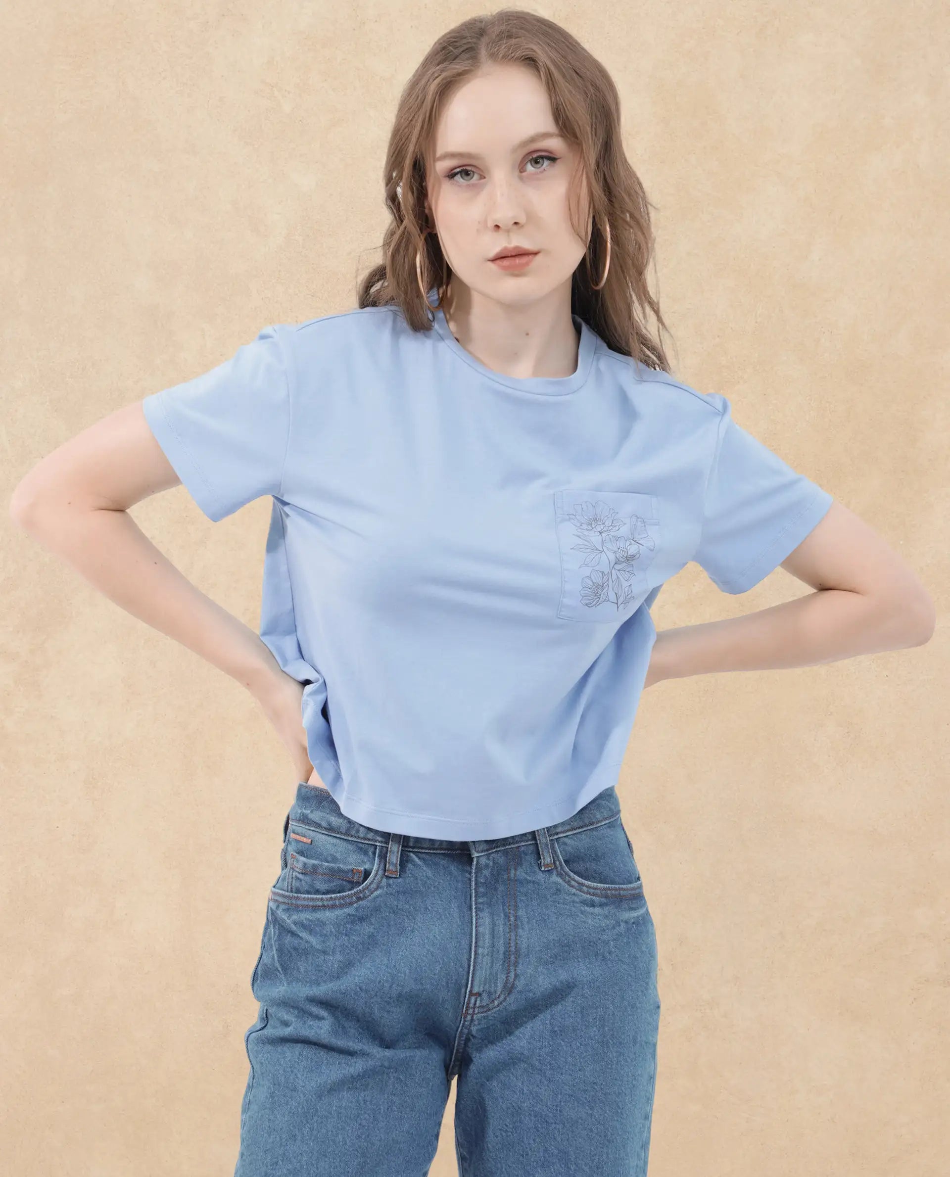 Rareism Women's Strankle Blue Cotton Blend Crew Neck Graphic Print Crop Regular Fit T-Shirt