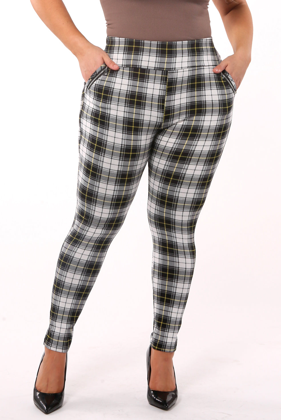 Wholesale Womens Plus Size Treggings With Zipper Pocket Trim - White, Black, Mustard Plaid