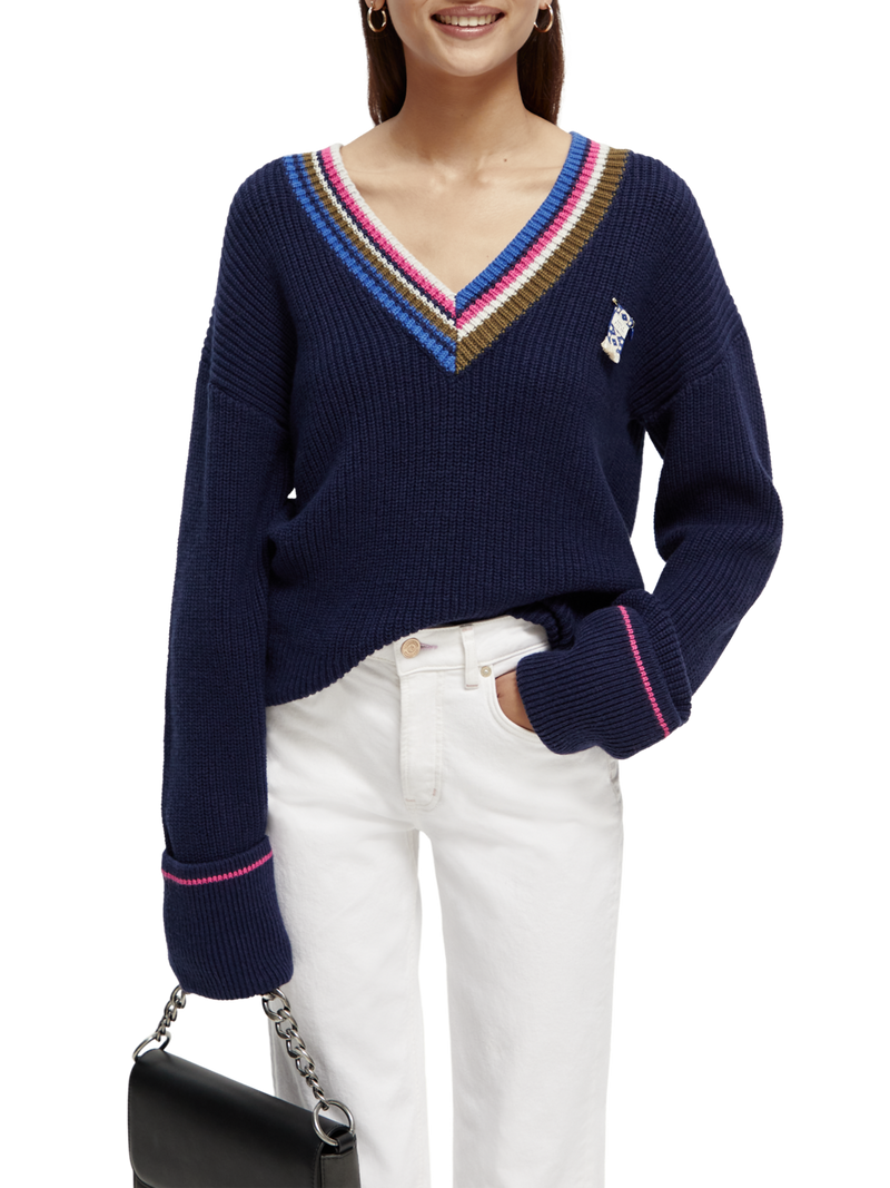Colour-Trimmed V-Neck Sweater
