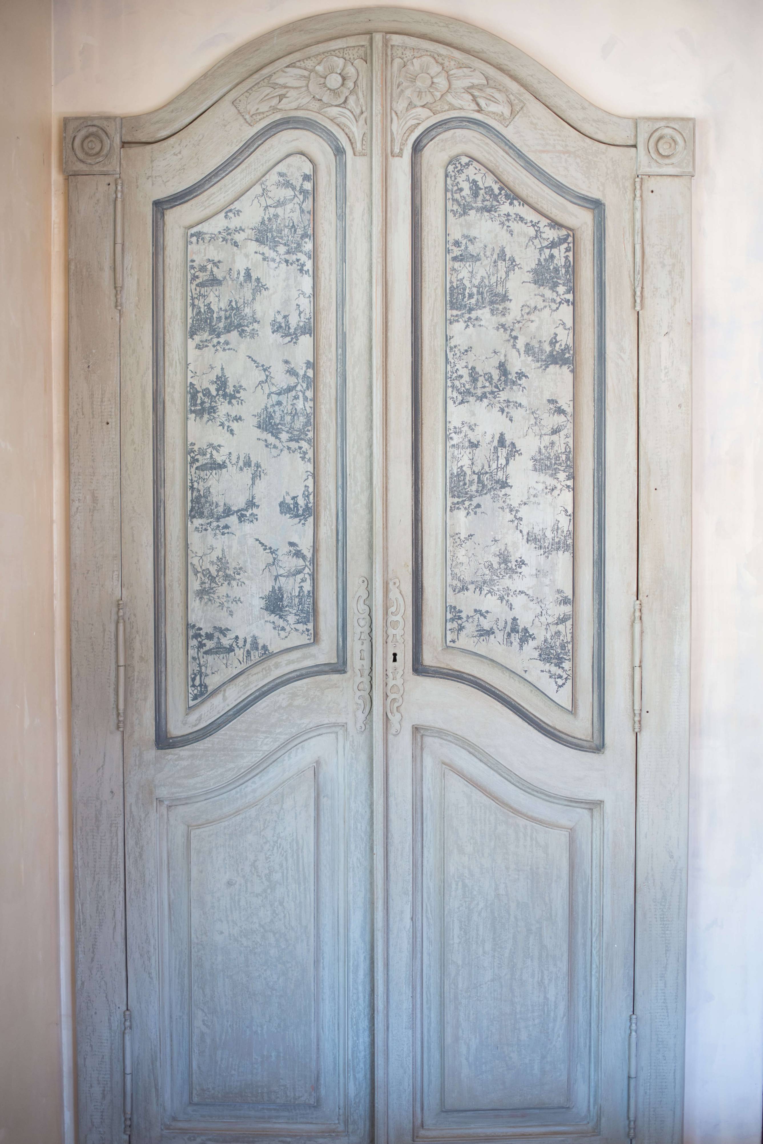 IOD_Decor_Stamp_French_Armoire