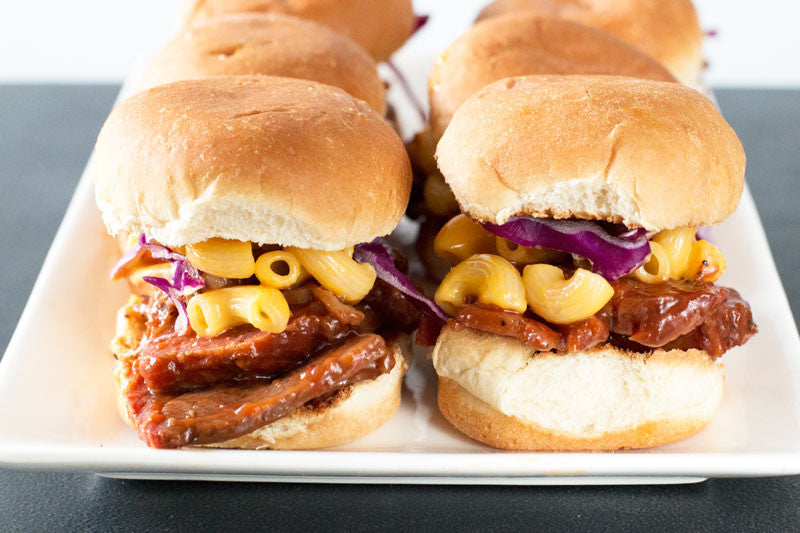 Brisket Mac N Cheese Sliders | Sauce + Style