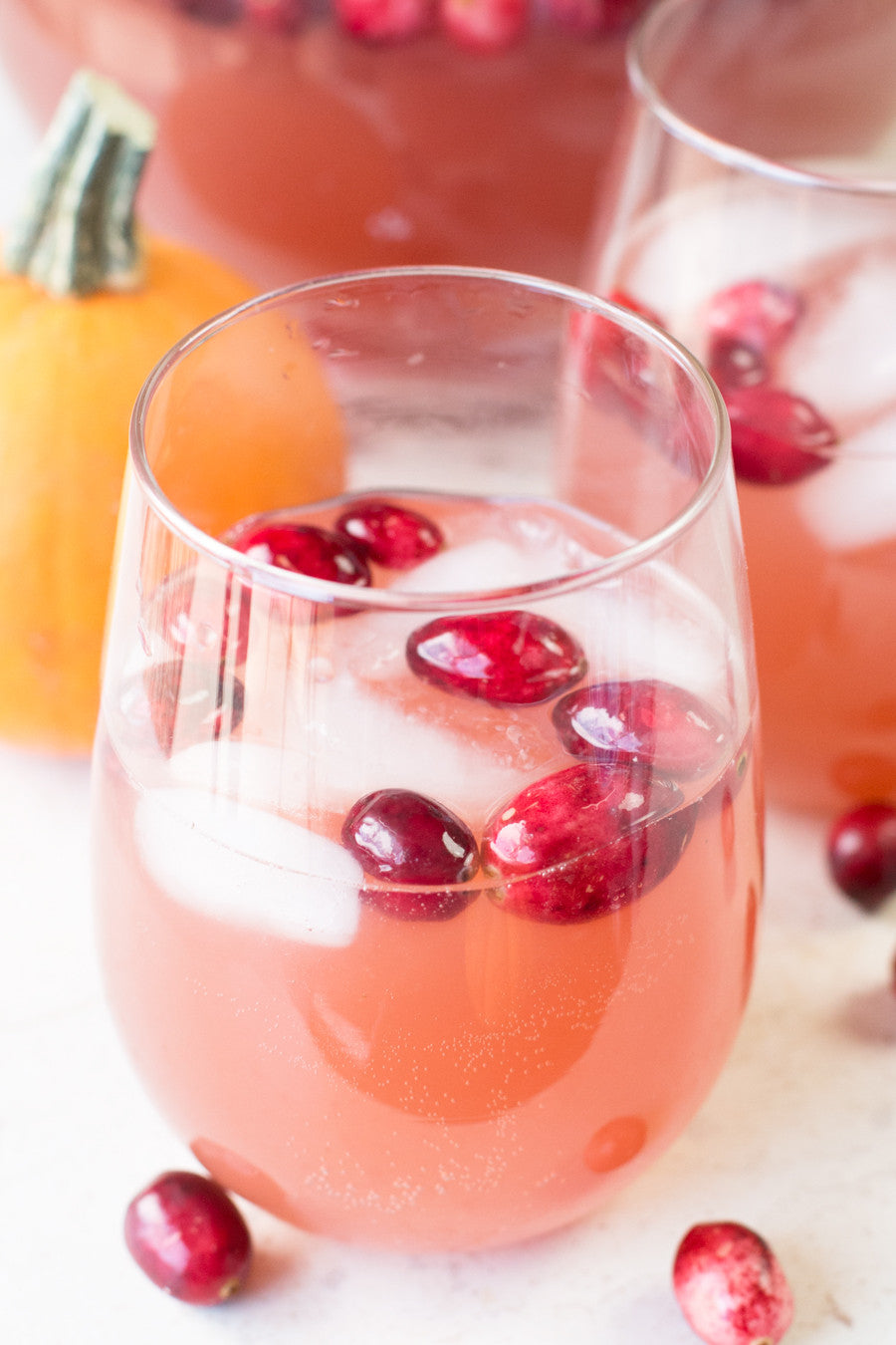 Bubbly Thanksgiving Sangria | cakenknife.com