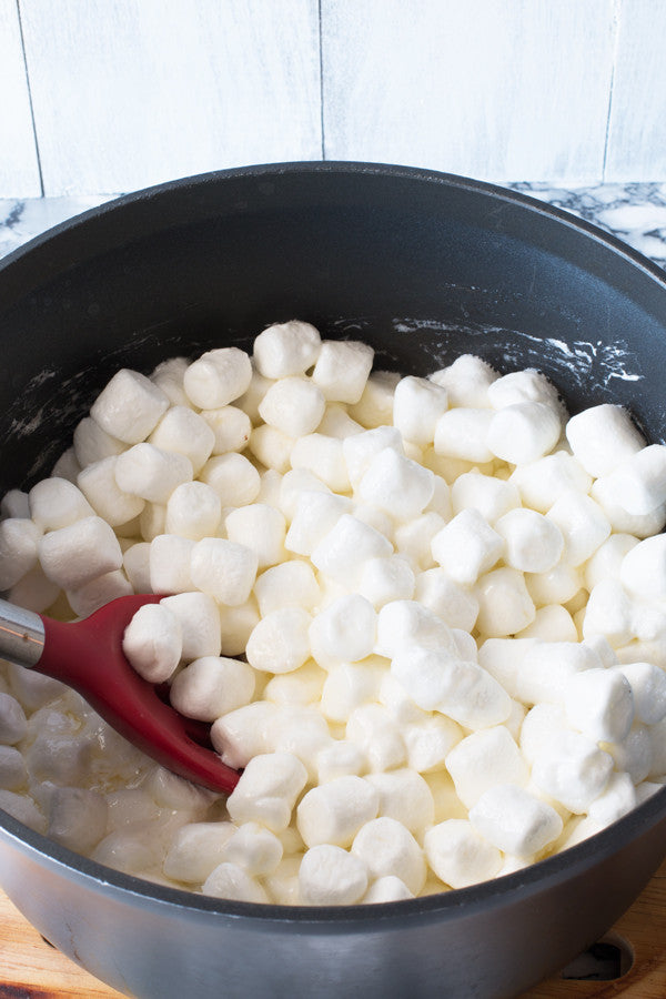 Lucky-Charms-Marshmallow-Squares-prep