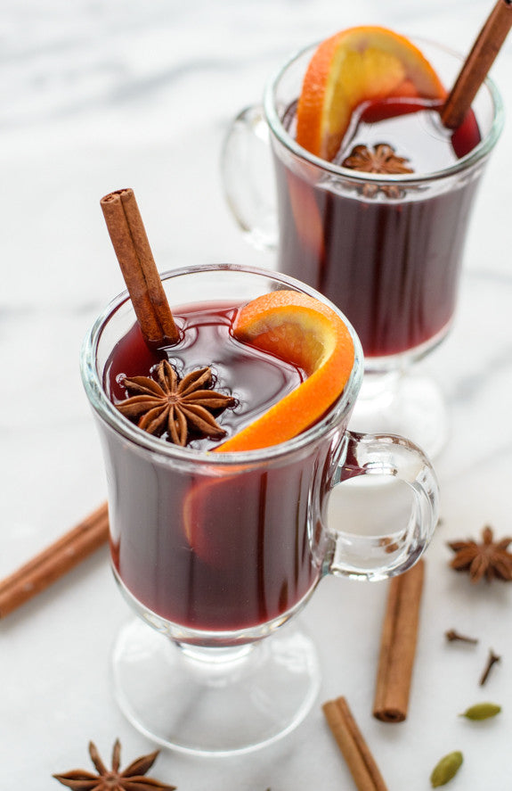 10 Warm & Cozy Crockpot Cocktails to Keep You Warm | Sauce + Style