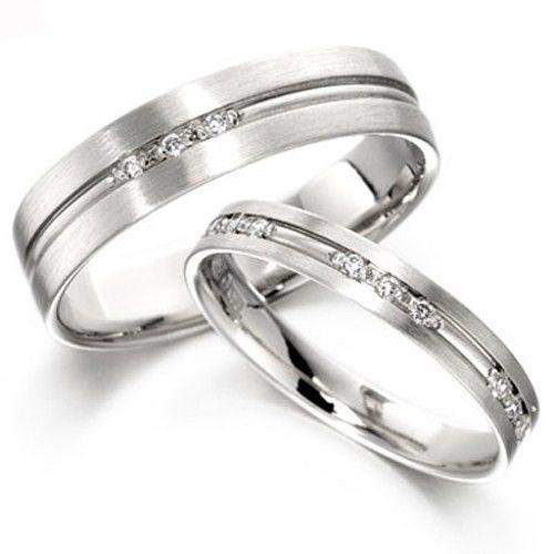 Ladies Diamond Wedding Ring - White 