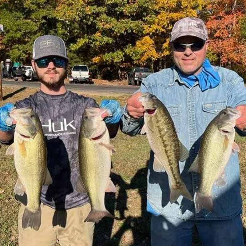 Stephen and Glen Sparrow with the winning bag caught Saturday