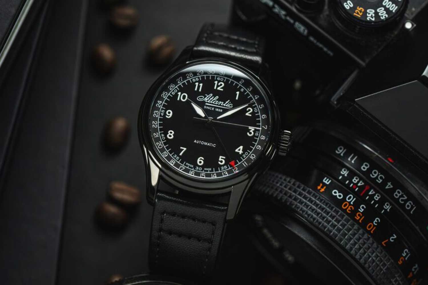 Atlantic Worldmaster Automatic Pointer Date | Black PVD