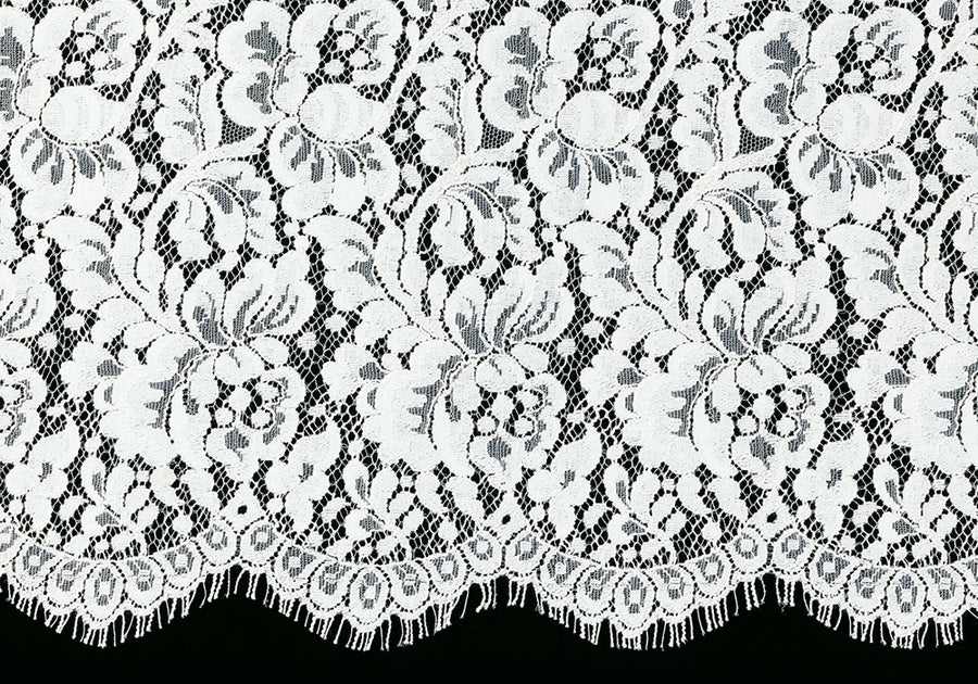 Lace fabric, Double Scalloped Candlelight Ivory Floral Chantilly Lace Fabric  (Made in USA) – Britex Fabrics