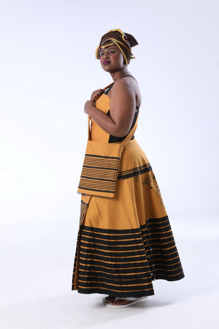 Full Xhosa uMbhaco set of clothing, with skirt and blanket shawl – The ...